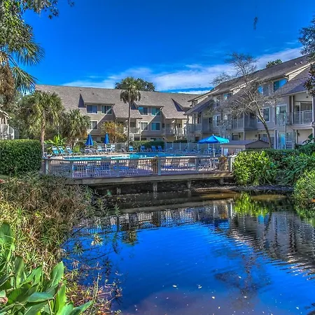 82 Courtside 2 Bedroom Forest Beach Condo